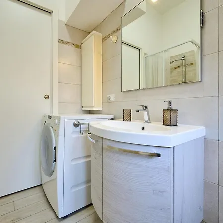 Carmelita Apartman